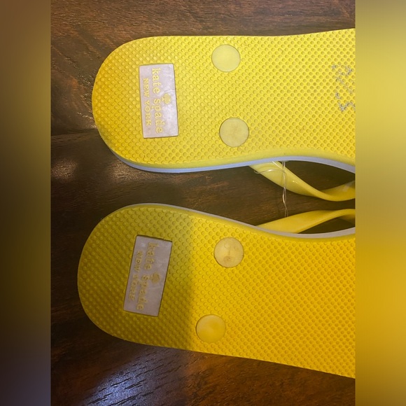 Kate Spade Nadine Lemon Yellow Bow Rubber Thong Flip Flops size 5-6 - Picture 4 of 5